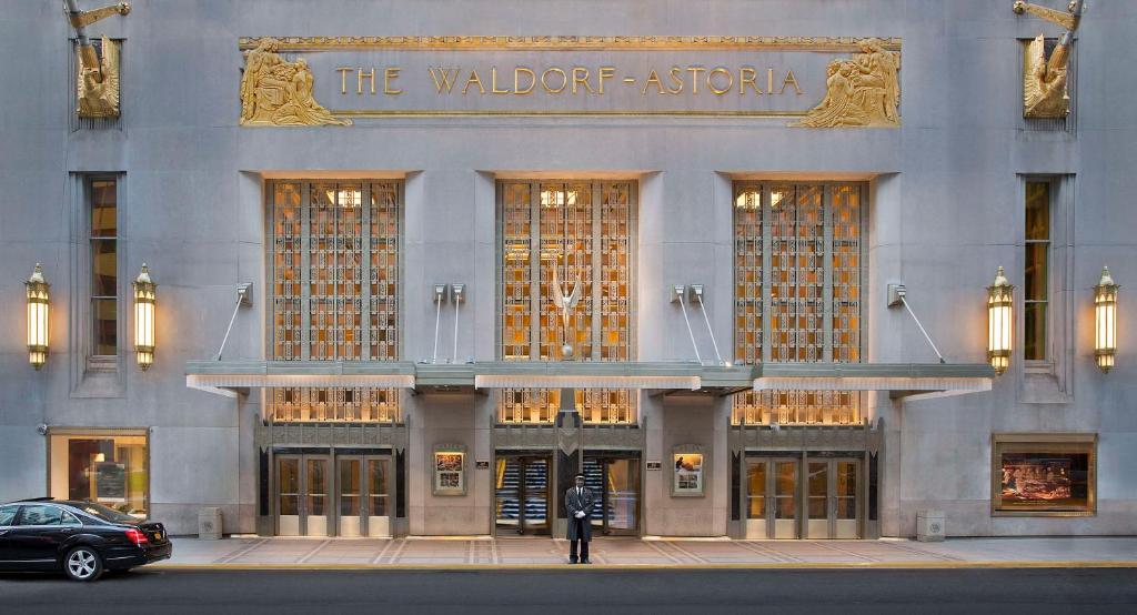 What the Waldorf Astoria New York in Manhattan Is Really Like