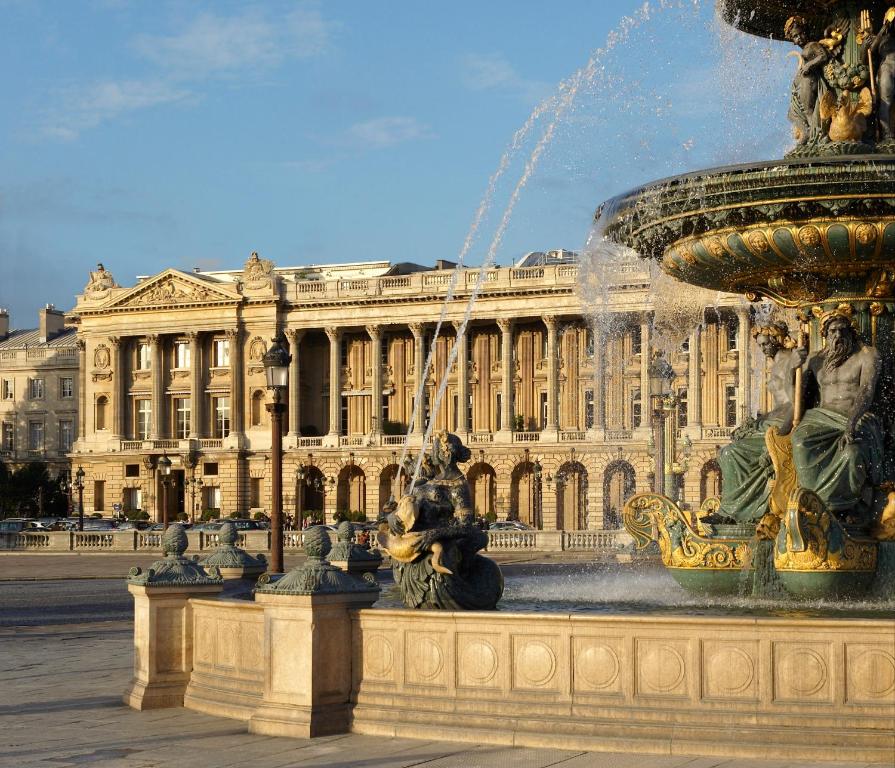 A night at Hôtel de Crillon: Where Paris feels like a dream you don’t want to wake up from