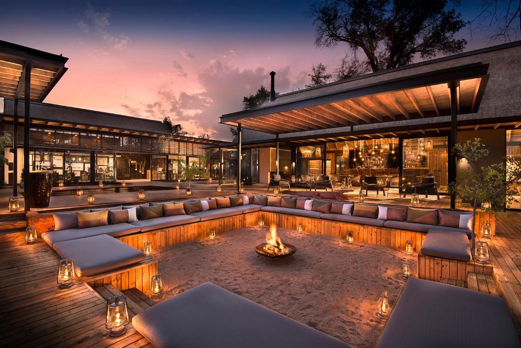 You can sleep under the stars in a private treehouse surrounded by wild lions – But almost no one knows this exists